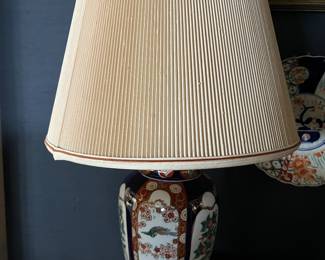 Japanese Imari porcelain lamp.