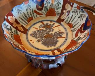 Japanese Imari ware bowl.