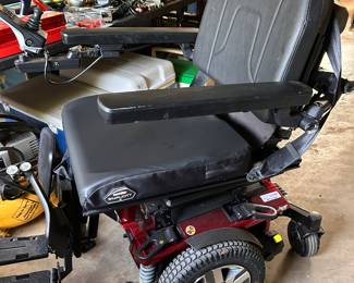 QUANTUM EDGE POWER WHEELCHAIR