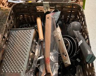 KITCHN UTENSILS