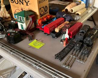 TRAIN SET