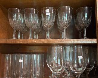 GLASSES AND STEMWARE