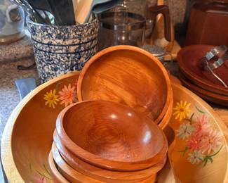 WOODEN SALAD BOWL SET