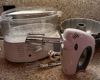 OSTER STEAMER AND HAND MIXER