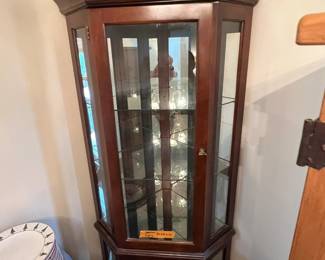 corner curio