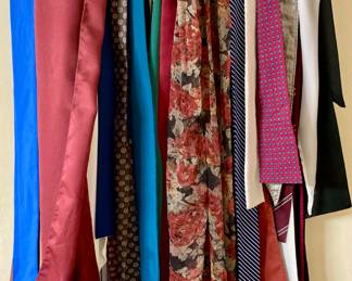 Ladies Fashion Scarves.