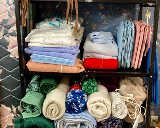 Large Selection of Linens/Towels/Blanket/Pillows
