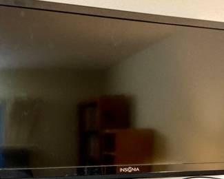 Insigna 25" HD TV.