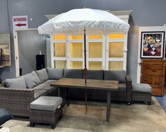 Better Homes & Gardens Patio Set Orlando Estate Auction