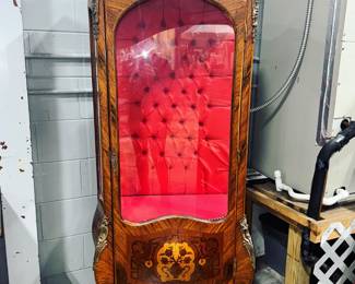 Antique Curio Cabinet Orlando Estate Auction