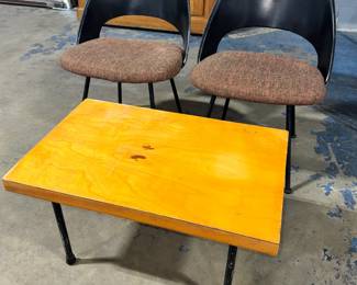 Chairs and Table Orlando