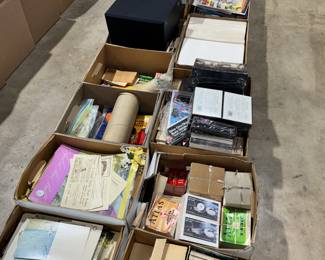 Box Lots of Vintage Advertising and Collectibles Orlando Estate Auction