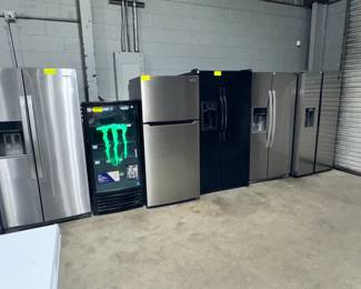 Refrigerators and Drink Coolers Orlando Estate Auction
