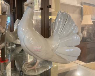 Dove Lladro 8.5” x 7” x 7” $80 + tax