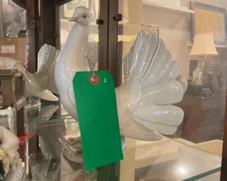 Dove Lladro 8.5” x 7” x 7” $80 + tax
