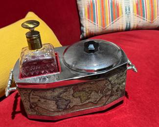Vintage Norleans World Map Bar Caddy Decanter Ice Bucket Music Box