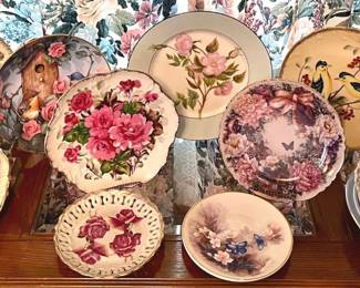 320 Decorative Wall Plates