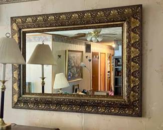 310 Elegant Decor