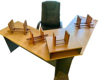 110 Corner Office