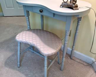 $100. Vintage painted shabby chic vanity and stool. 30 x 17 x 30H.