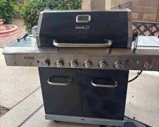 Propane Barbecue Grill