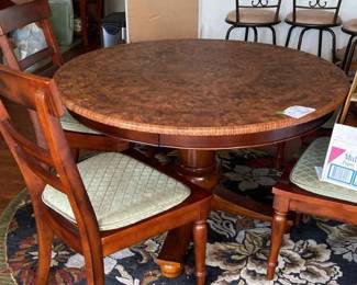 Pedestal Round Dining Table With 4 Chairs