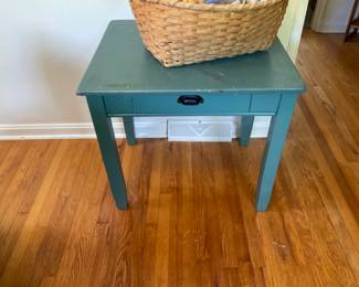 CUTE BLUE SIDE TABLE