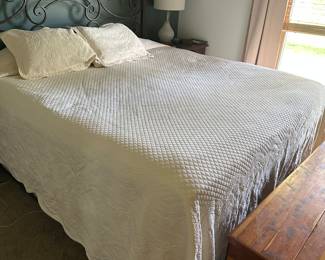 Only the Bedspread and shams are for sale