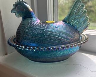 hen on nest as-is