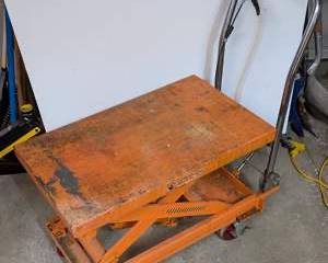 Central Hydraulics Hydraulic Scissor Table Cart Model 93116
