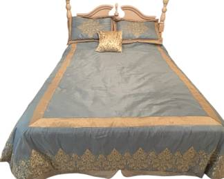 Queen Size Comforter Set