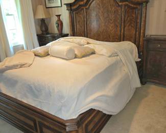 Bed
Will have size next week
750.00