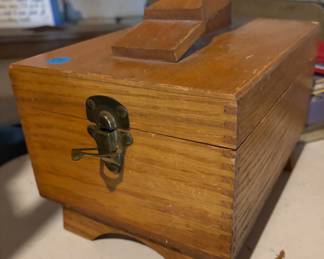 Vintage shoe shine kit