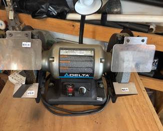 Delta Bench 2 wheel Grinder w light
$110.00 cart w wheels $80.00
$175.00 combo