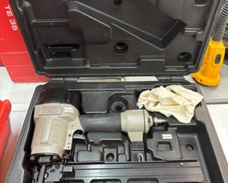 Porter Cable Medium Crown Stapler
W case. $ 50.00