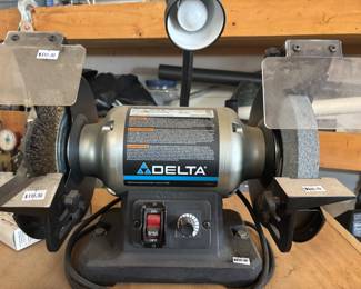 Delta Bench 2 wheel Grinder w light
$110.00 cart w wheels $80.00
$175.00 combo