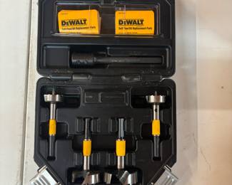 DeWalt 5pc Self Feed Auger Bit Set
$70.00