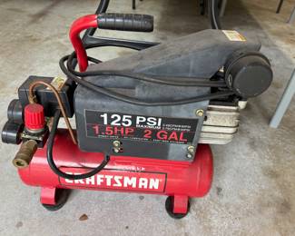 Craftsman 125 psi 2 gallon air compressor $80.00