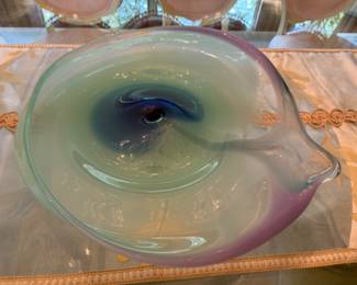 Barry Entner art glass centerpiece