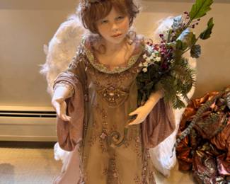 Lynn West angel