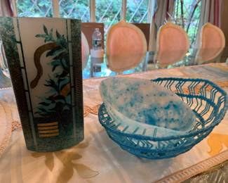 Iestyn Davies art glass vase;