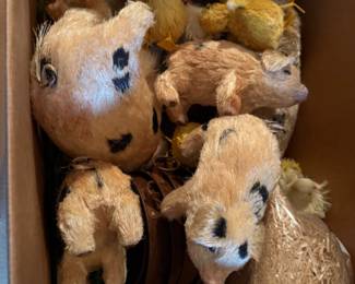 Fuzzy pigs & chicks...