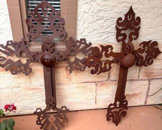 Lg SW Rustic Iron Crosses