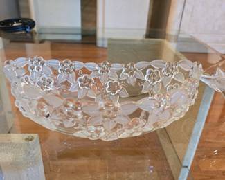Mikasa Carmen oval bowl