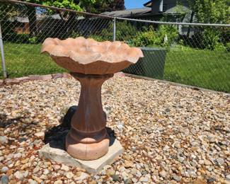 Bird waterer
