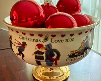 Charles Wysocki Teleflora Christmas Love 2000 Pedestal Bowl