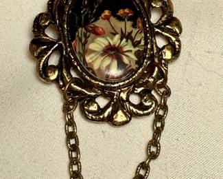 Brooch