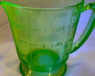Uranium Hazel Atlas Measuring Cup