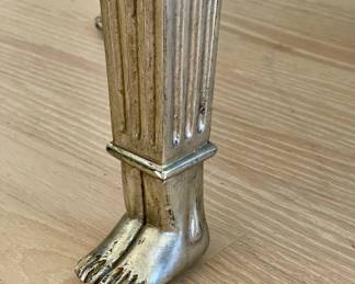 Feet Detail