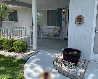 Patio chairs, large pots
